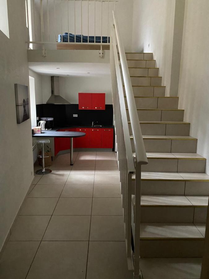 Appartement calme centre ville historique Ussel  Extérieur photo
